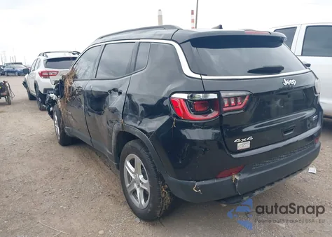 2023 Jeep Compass Latitude z USA, uszkodzony, nr VIN 3C4NJDBN6PT534412